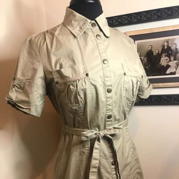 Coupé Tan Button Down Long Top with Tie Around Belt - Picture 1 of 5